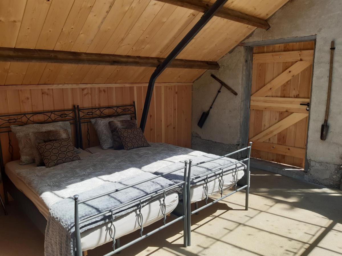 Natuurslaapkamer De Zaadeest Boskamer Lomm Esterno foto